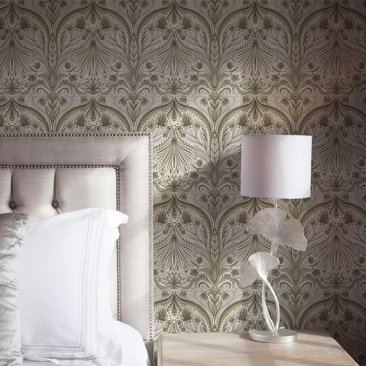 Papel pintado Estampado barroco simétrico con motivos florales a00436