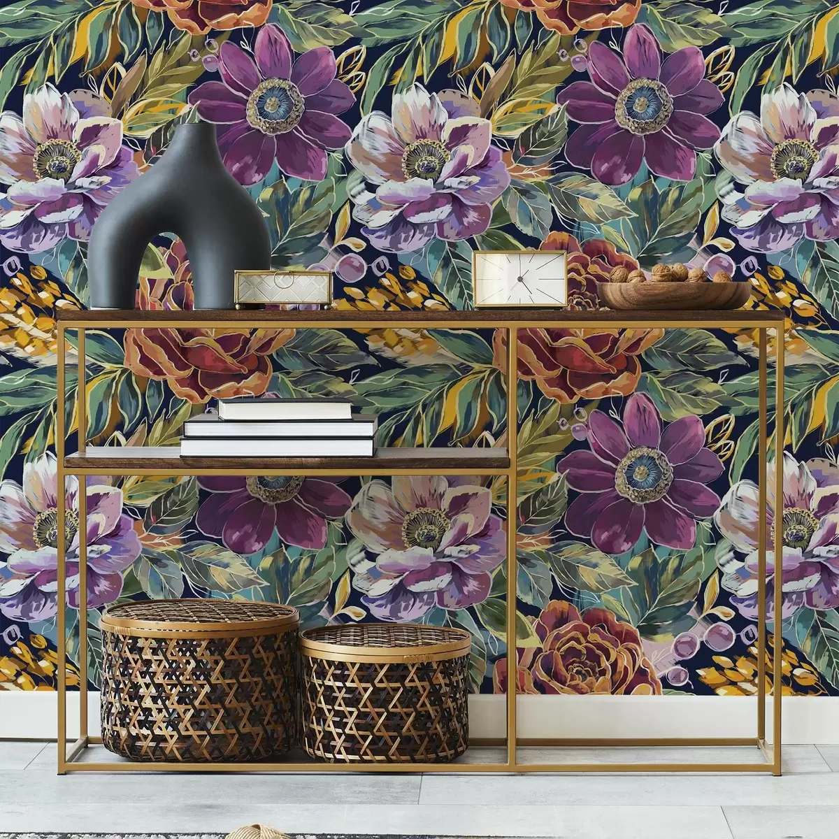 Papel pintado Flores grandes y llamativas pintadas con pincel sobre un fondo azul oscuro a00643
